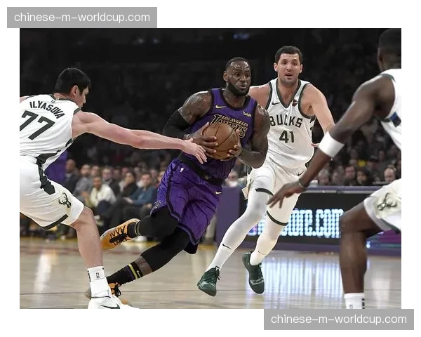 战术演进：2026年季后赛球队如何利用“5-Out”阵型优化肋部渗透空间