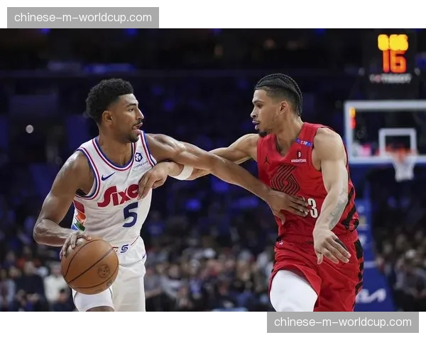 76人109-103力克开拓者昆廷·格莱姆斯砍下31分 76人109-103力克开拓者昆廷·格莱姆斯砍下31分